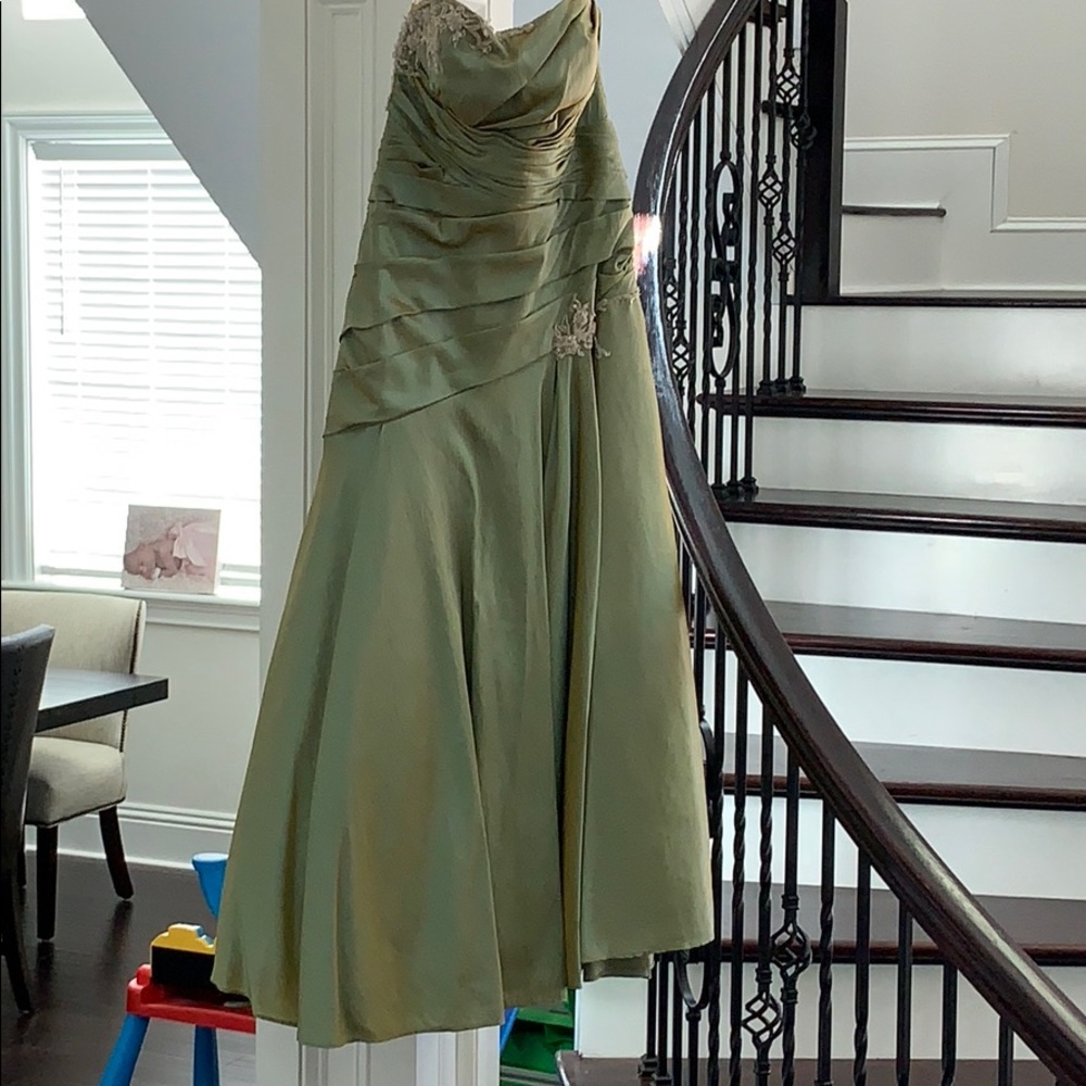 Mother of the Bride/Groom  Gown